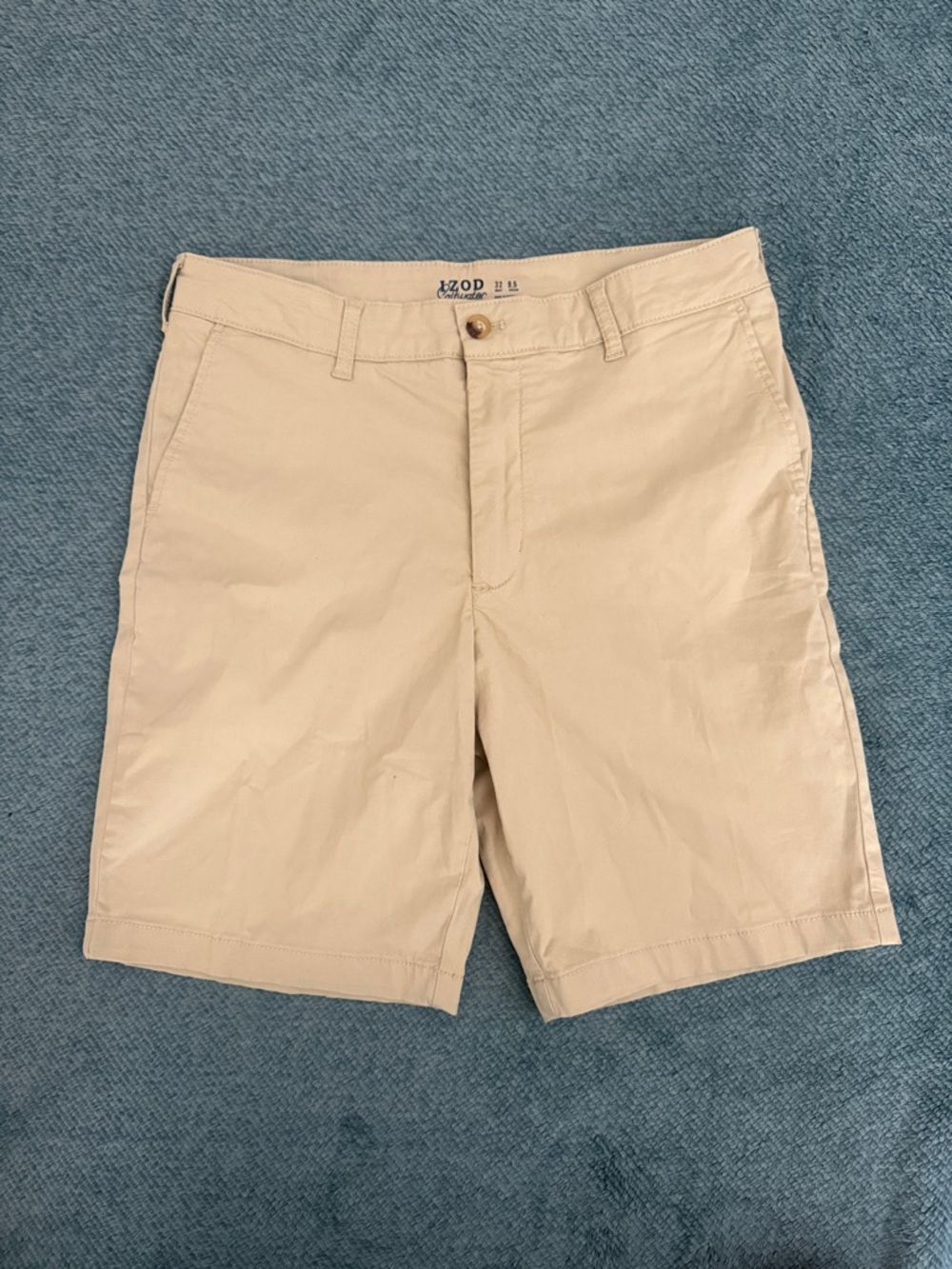 Izod Saltwater Khaki Flat-Front Men’s Shorts